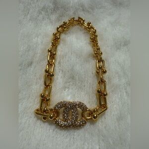 Luxurious Gold-tone Hardware Chain CC Bracelet Fashion Jewelry